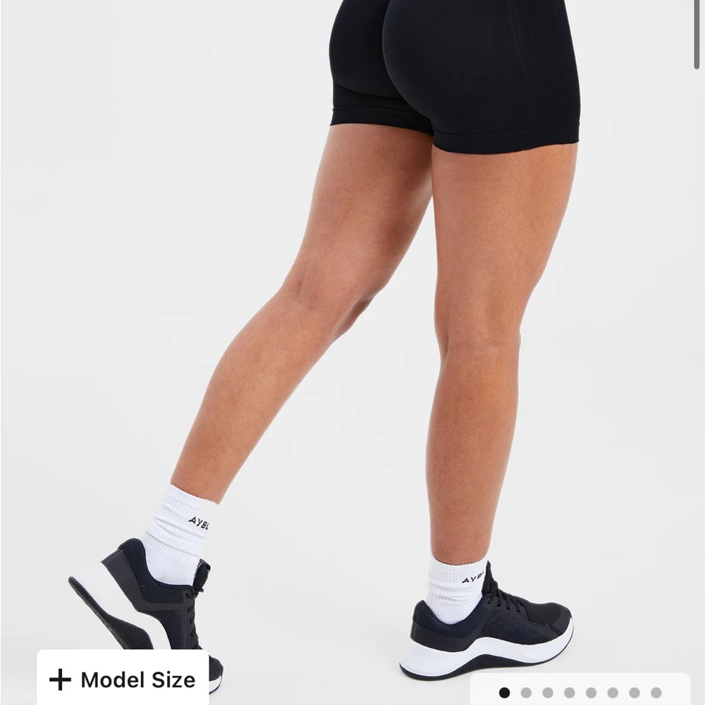 Women’s Seamless Athletic Shorts
